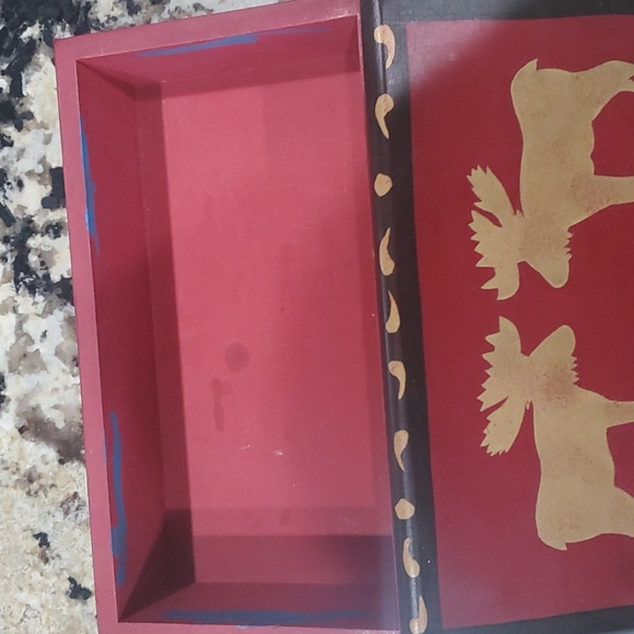Wooden Moose box - Picture 2 of 2